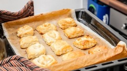 Recepta de cuina de Coixins de pasta de full amb farcit de bolets de tardor